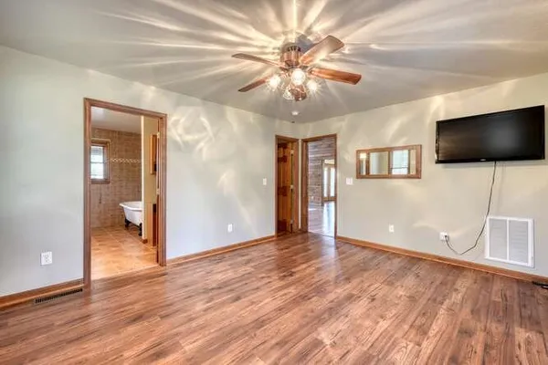 $769,800 | 125 Ford Lane, Murphy, NC 28906