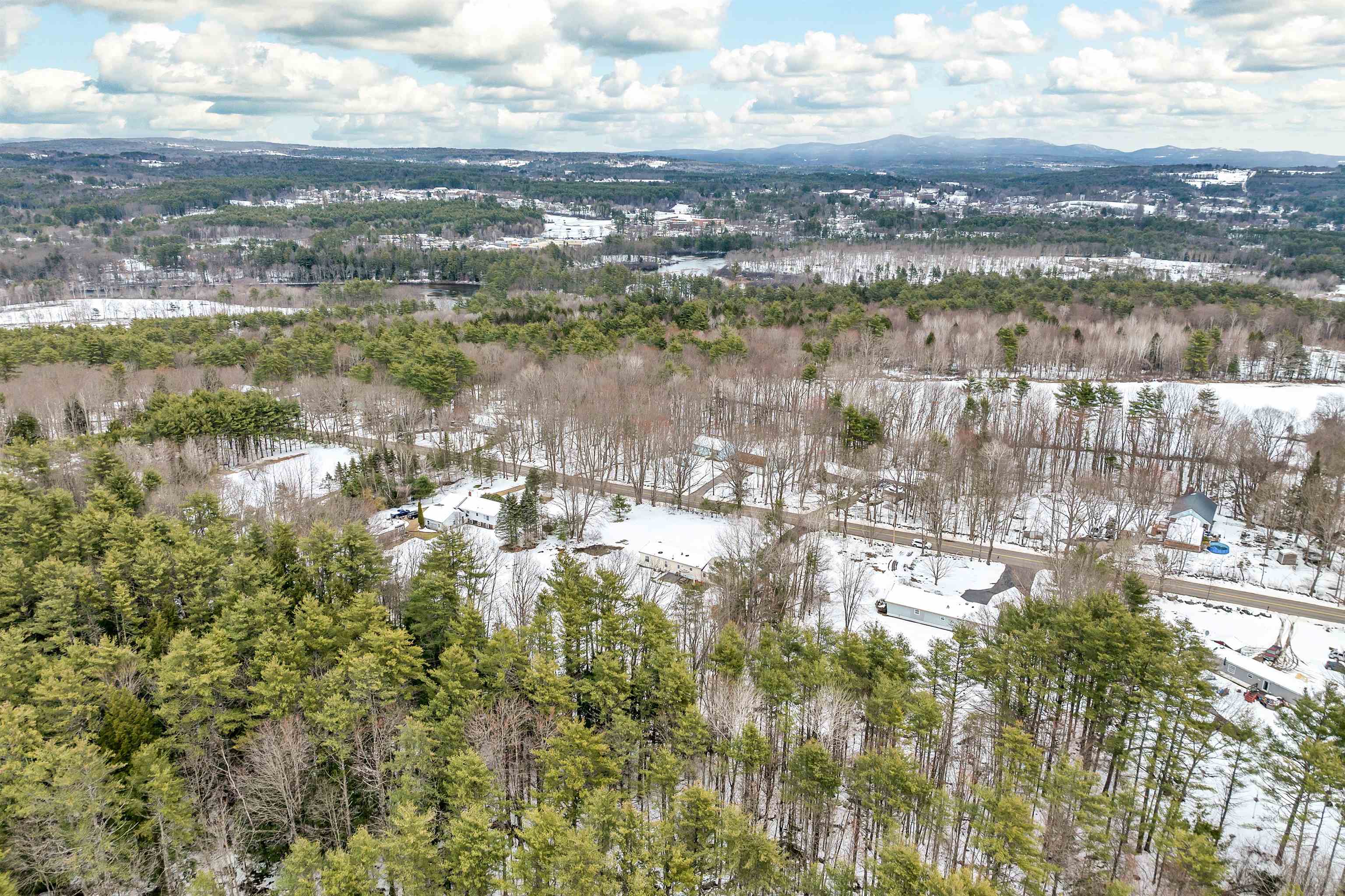241 Cross Mill Road Northfield, NH 03276 - Photo 24 of 27 Gallery Image 24
