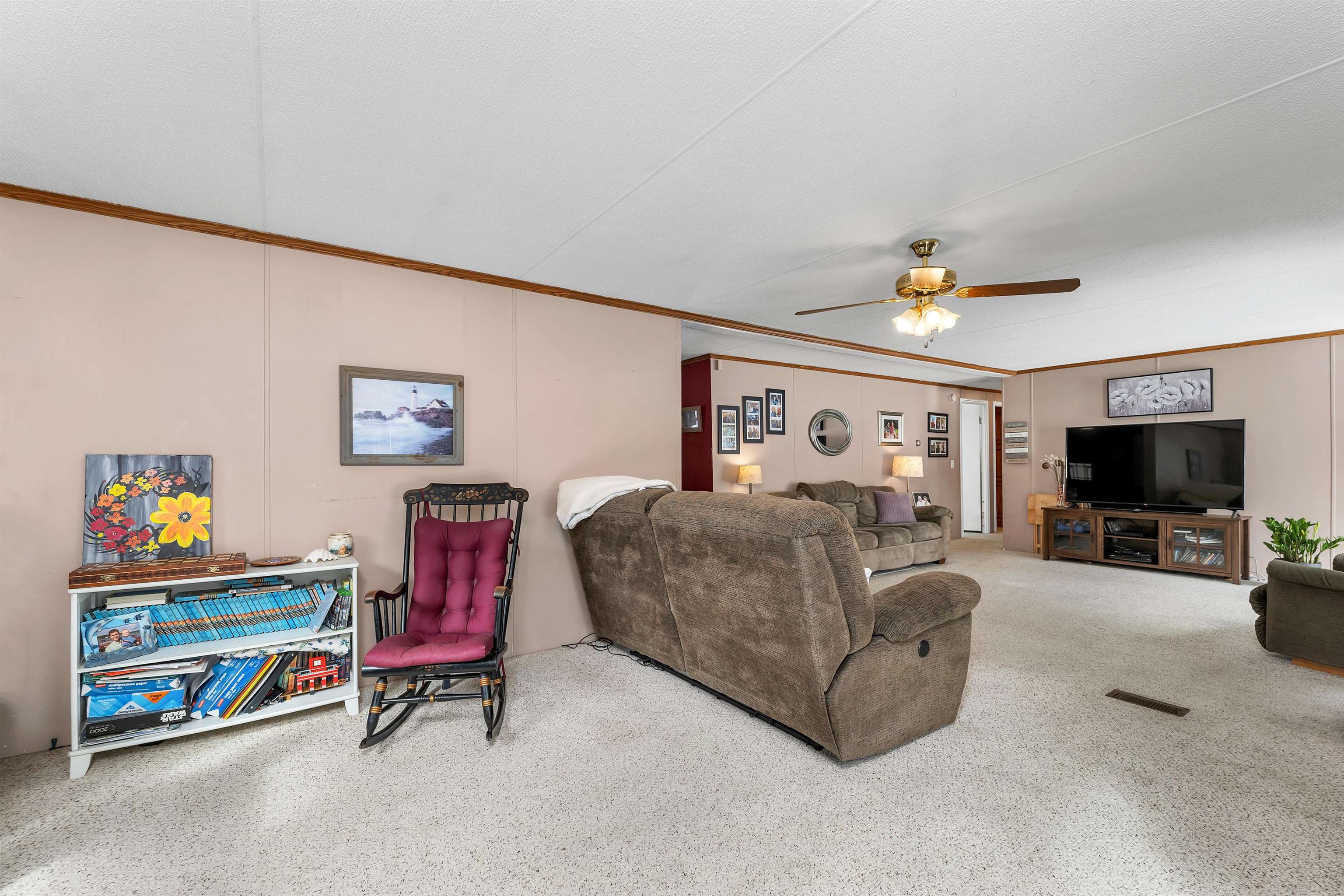241 Cross Mill Road Northfield, NH 03276 - Photo 8 of 27 Gallery Image 8