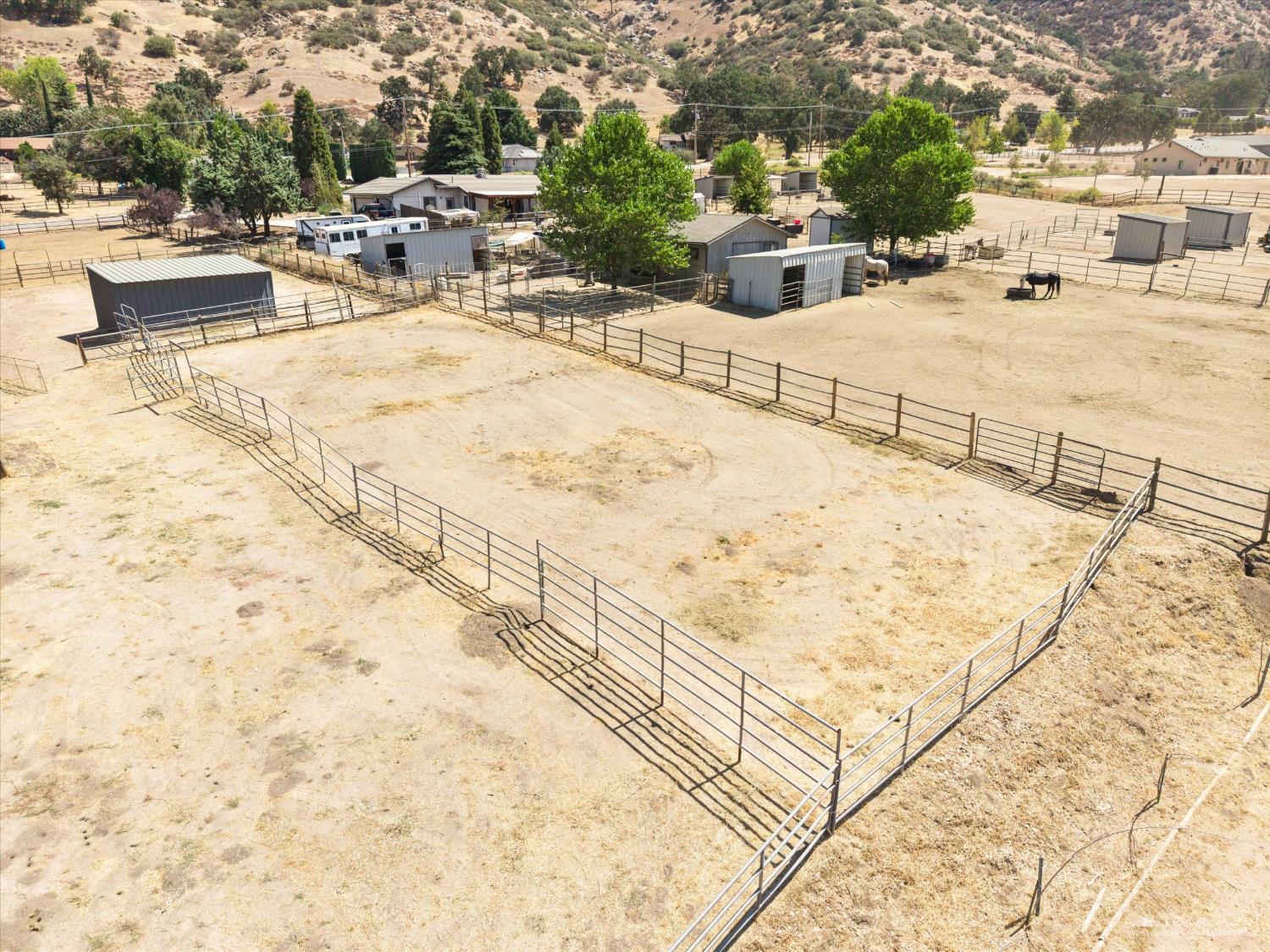 26350 Bear Valley Road Tehachapi, CA 93561 - Photo 43 of 59 Gallery Image 43