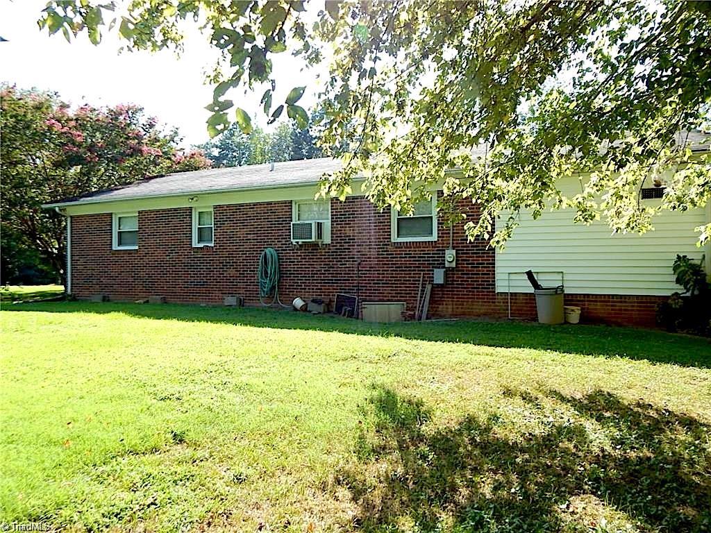 3652 Messick Road Jonesville, NC 28642 - Photo 9 of 24 Gallery Image 9
