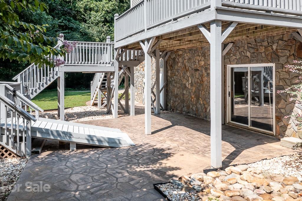 7230 Denmark Drive Denver, NC 28037 - Photo 30 of 41 a view of entryway
