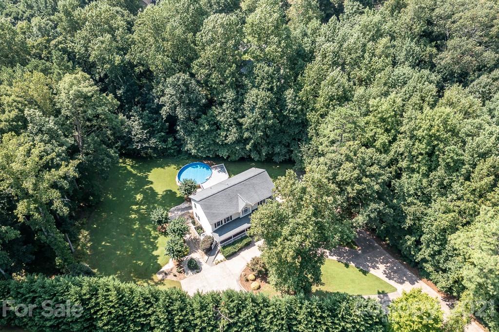 7230 Denmark Drive Denver, NC 28037 - Photo 41 of 41 an aerial view of a house with a yard