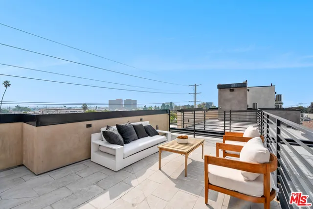 $2,295,000 | 11651 Missouri Avenue, Los Angeles, CA 90025