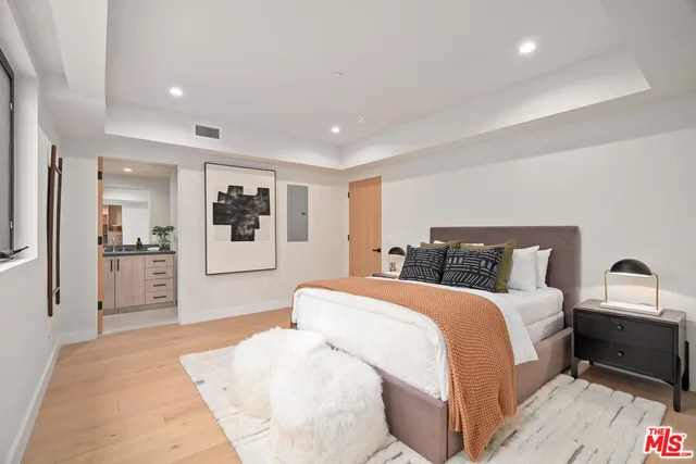 $2,295,000 | 11651 Missouri Avenue, Los Angeles, CA 90025