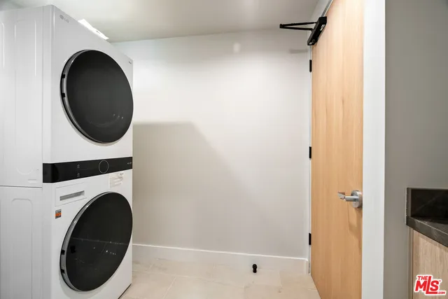 $2,295,000 | 11651 Missouri Avenue, Los Angeles, CA 90025