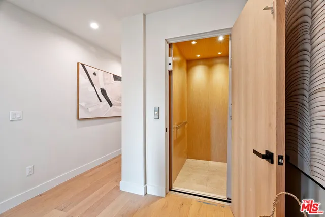 $2,295,000 | 11651 Missouri Avenue, Los Angeles, CA 90025