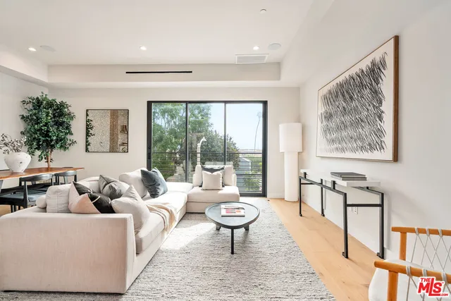 $2,295,000 | 11651 Missouri Avenue, Los Angeles, CA 90025
