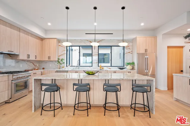 $2,295,000 | 11651 Missouri Avenue, Los Angeles, CA 90025