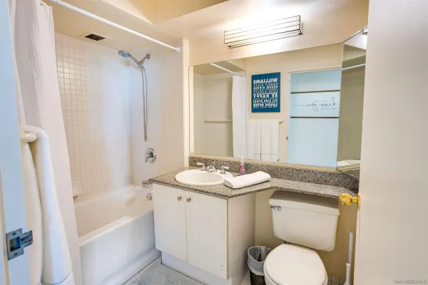 $4,800 | 500 West Harbor Drive, Unit 1214, San Diego, CA 92101