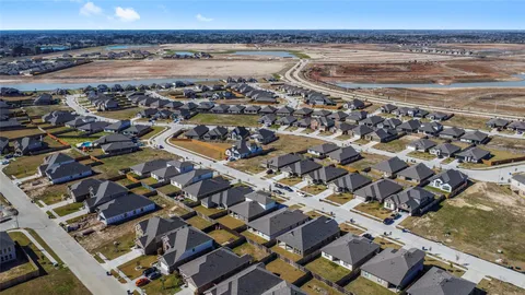 $340,000 | 13220 Lago Acero Lane, Texas City, TX 77568