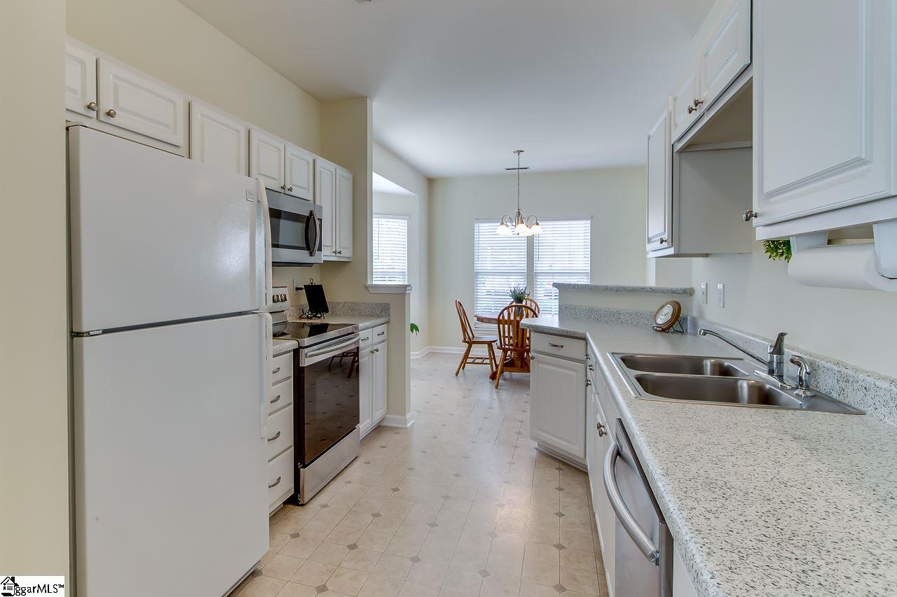 147 Spring Crossing Circle Greer, SC 29650 - Photo 8 of 22