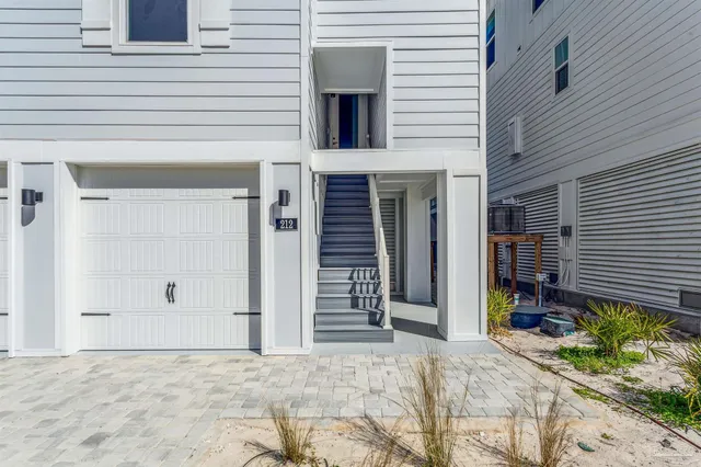 $1,179,000 | 212 Clipper Drive, Pensacola, FL 32507