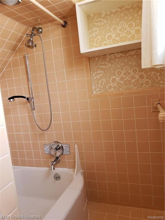 295 Cloverly Road Grosse Pointe Farms, MI 48236 - Photo 34 of 40