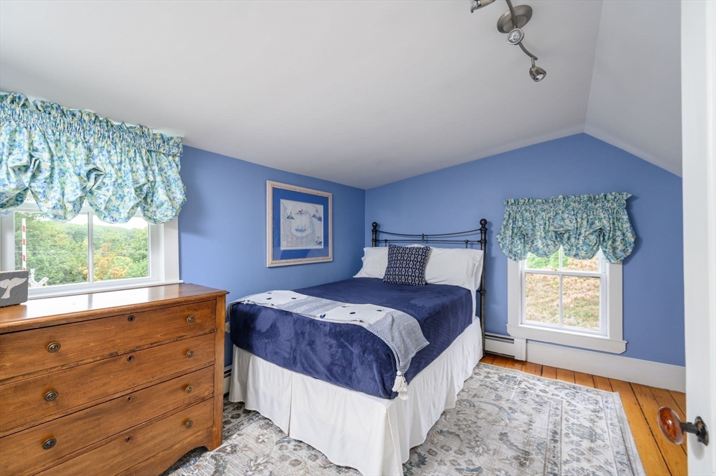 11 Green Street Hingham, MA 02043 - Photo 13 of 26