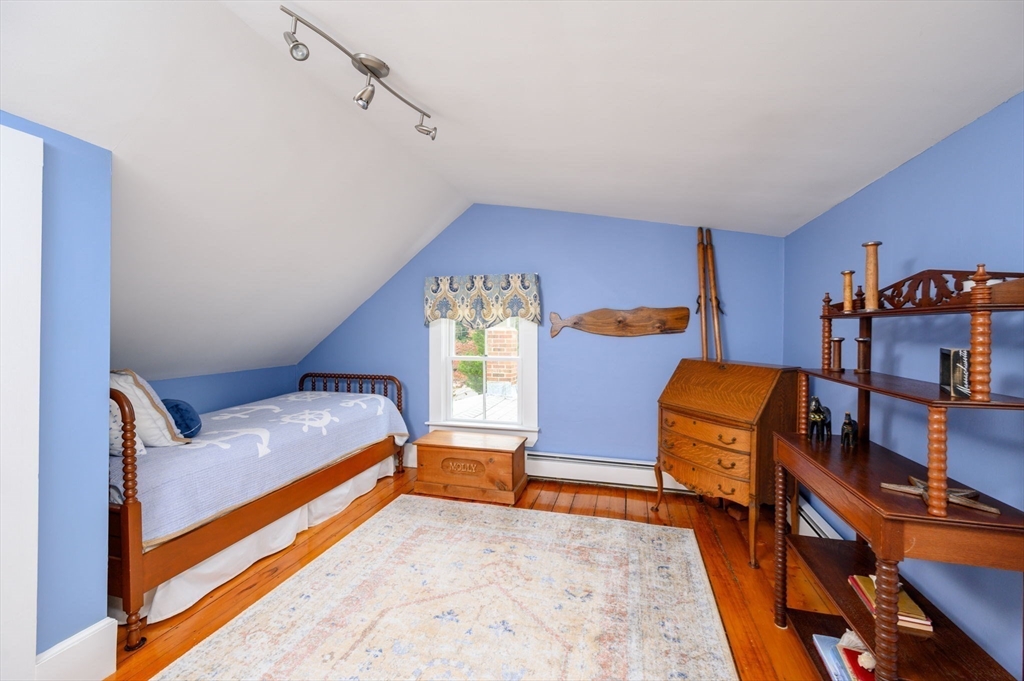 11 Green Street Hingham, MA 02043 - Photo 14 of 26