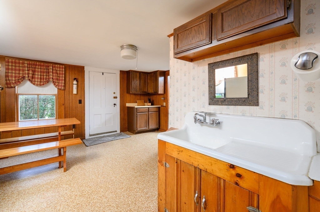 11 Green Street Hingham, MA 02043 - Photo 15 of 26