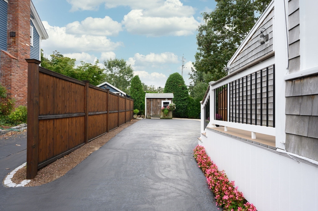 11 Green Street Hingham, MA 02043 - Photo 19 of 26