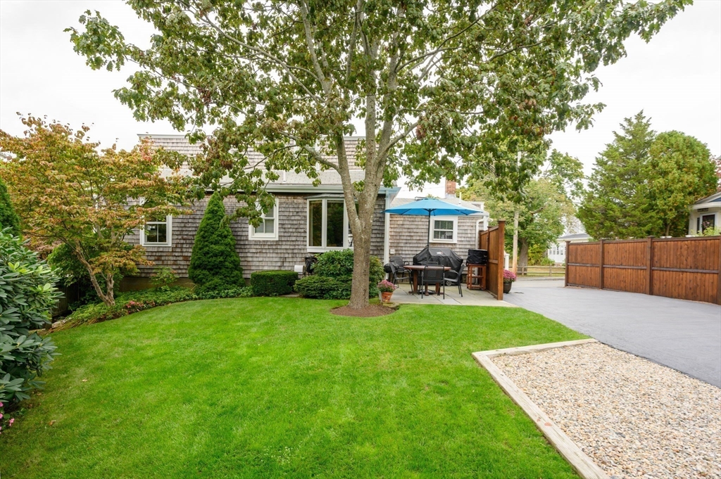 11 Green Street Hingham, MA 02043 - Photo 21 of 26