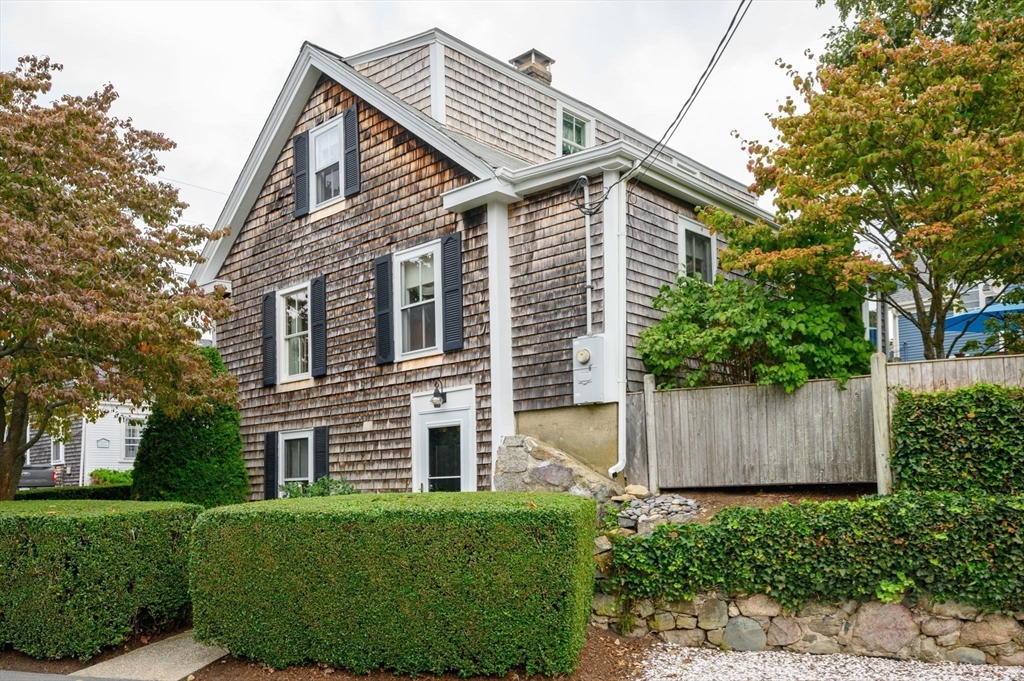 11 Green Street Hingham, MA 02043 - Photo 23 of 26