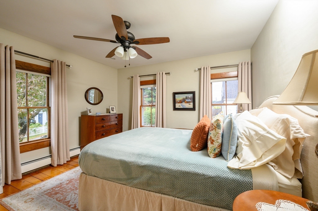 11 Green Street Hingham, MA 02043 - Photo 10 of 26