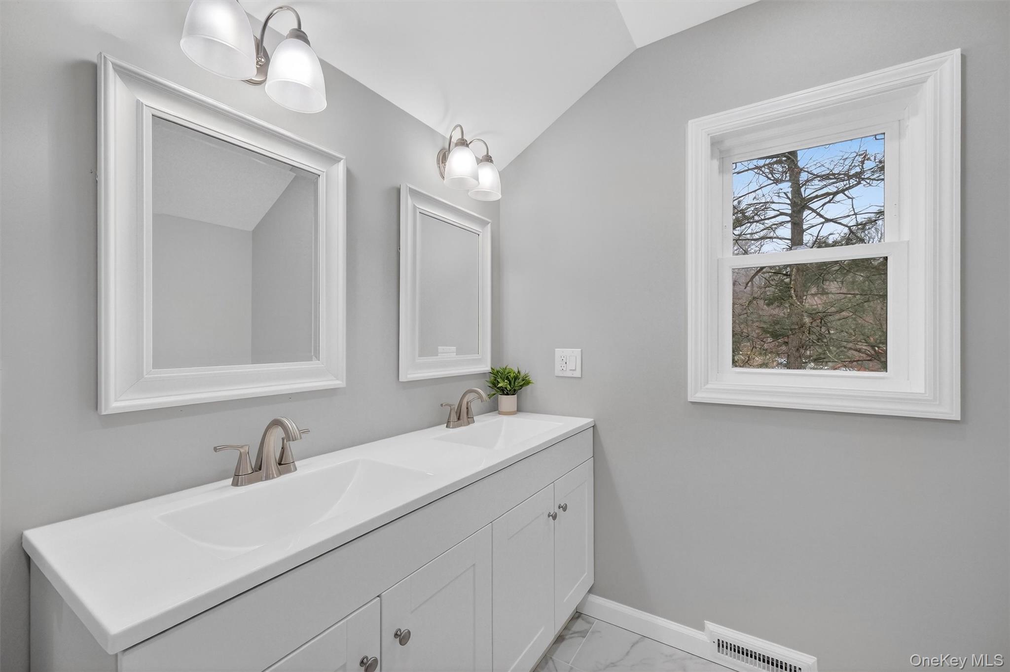 35 Avon Road Lake Peekskill, NY 10537 - Photo 32 of 44