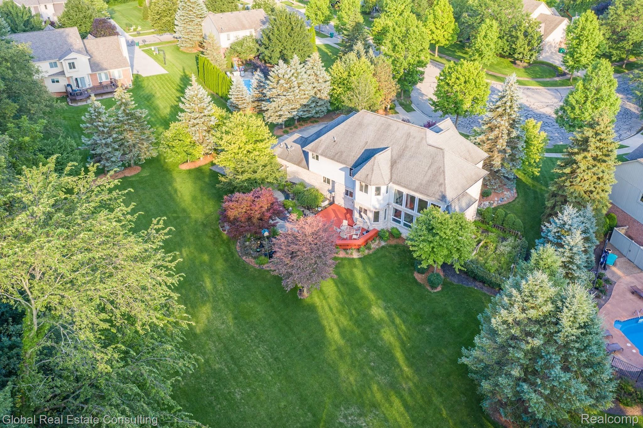 47756 Rochester Drive Novi, MI 48374 - Photo 59 of 62 IMG_1130.JPG