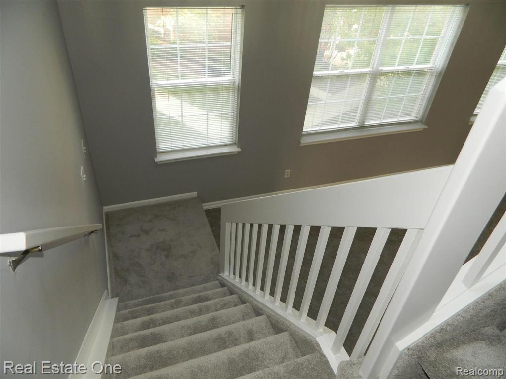 1453 Chesapeake Road, Unit 40 Royal Oak, MI 48067 - Photo 11 of 17