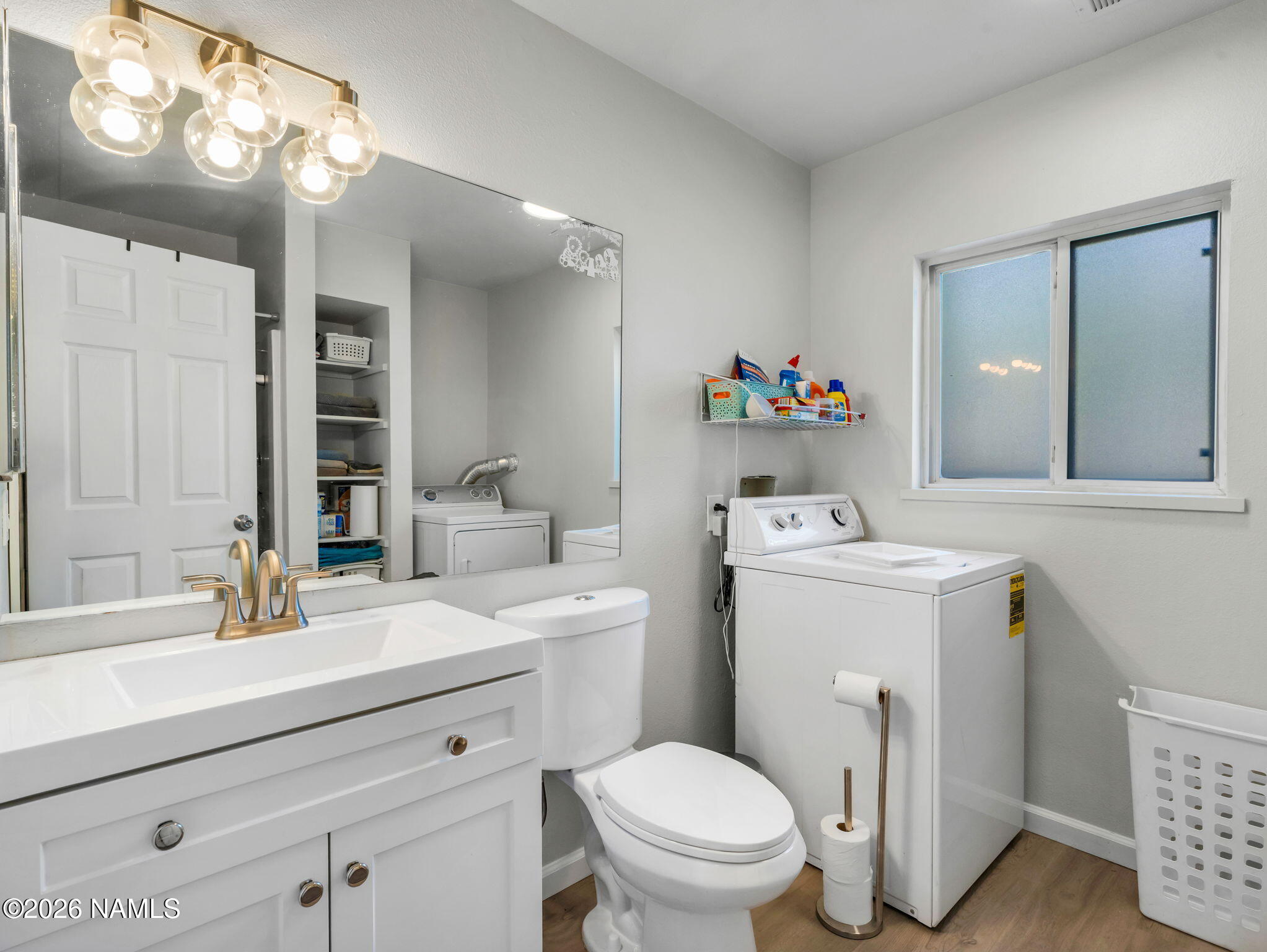 1727 North Deer Crossing Road Flagstaff, AZ 86004 - Photo 13 of 35 Laundry_Bathroom