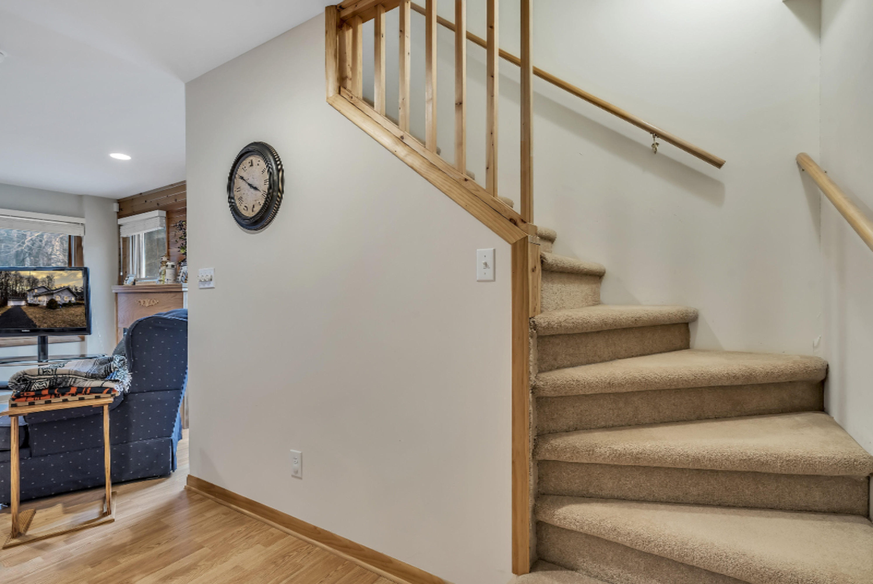 6446 West Hagar Shore Road Coloma, MI 49038 - Photo 14 of 68 14_6446WHagarShoreRdWindowStillRealEstat