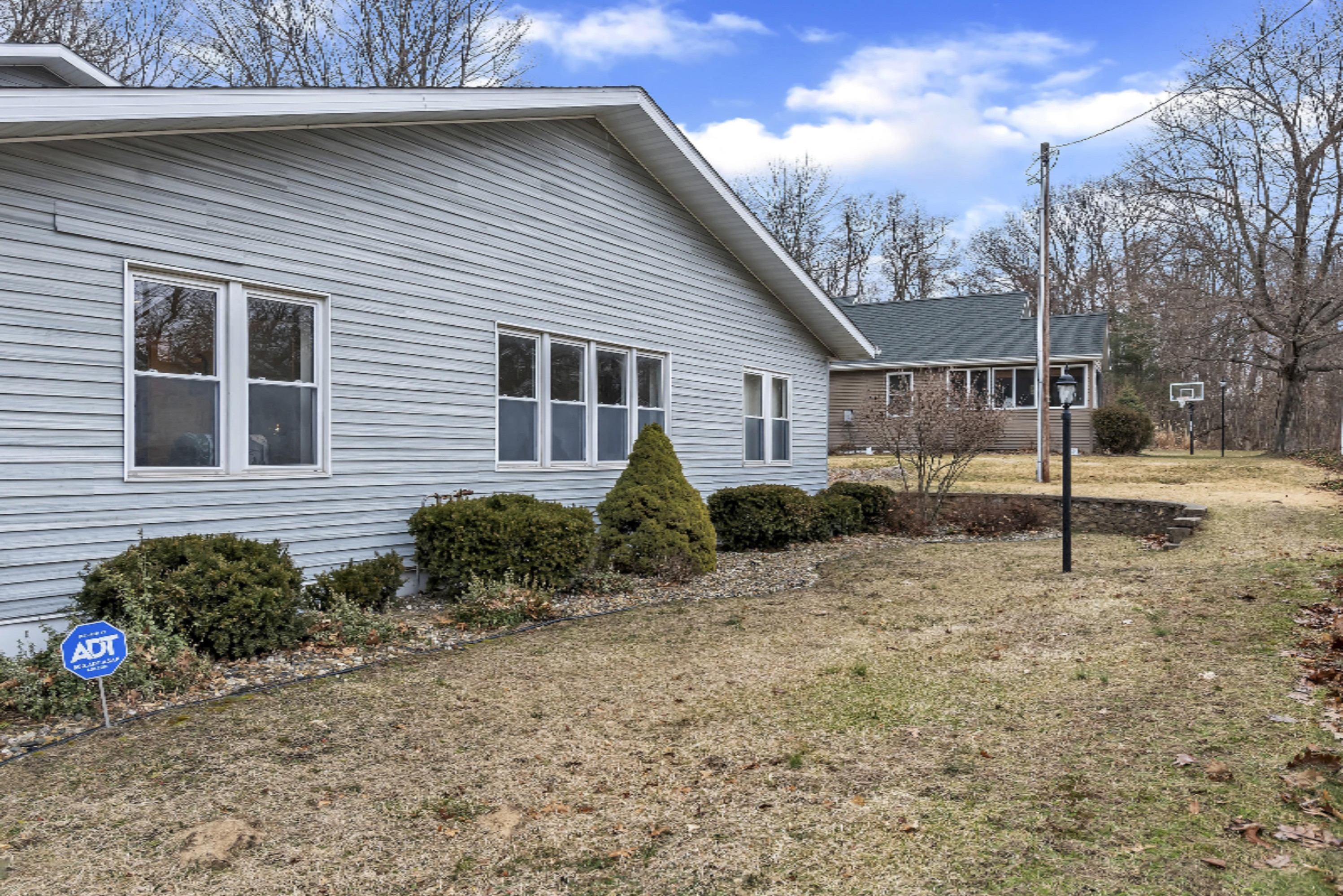 6446 West Hagar Shore Road Coloma, MI 49038 - Photo 38 of 68 20_6446WHagarShoreRdWindowStillRealEstat