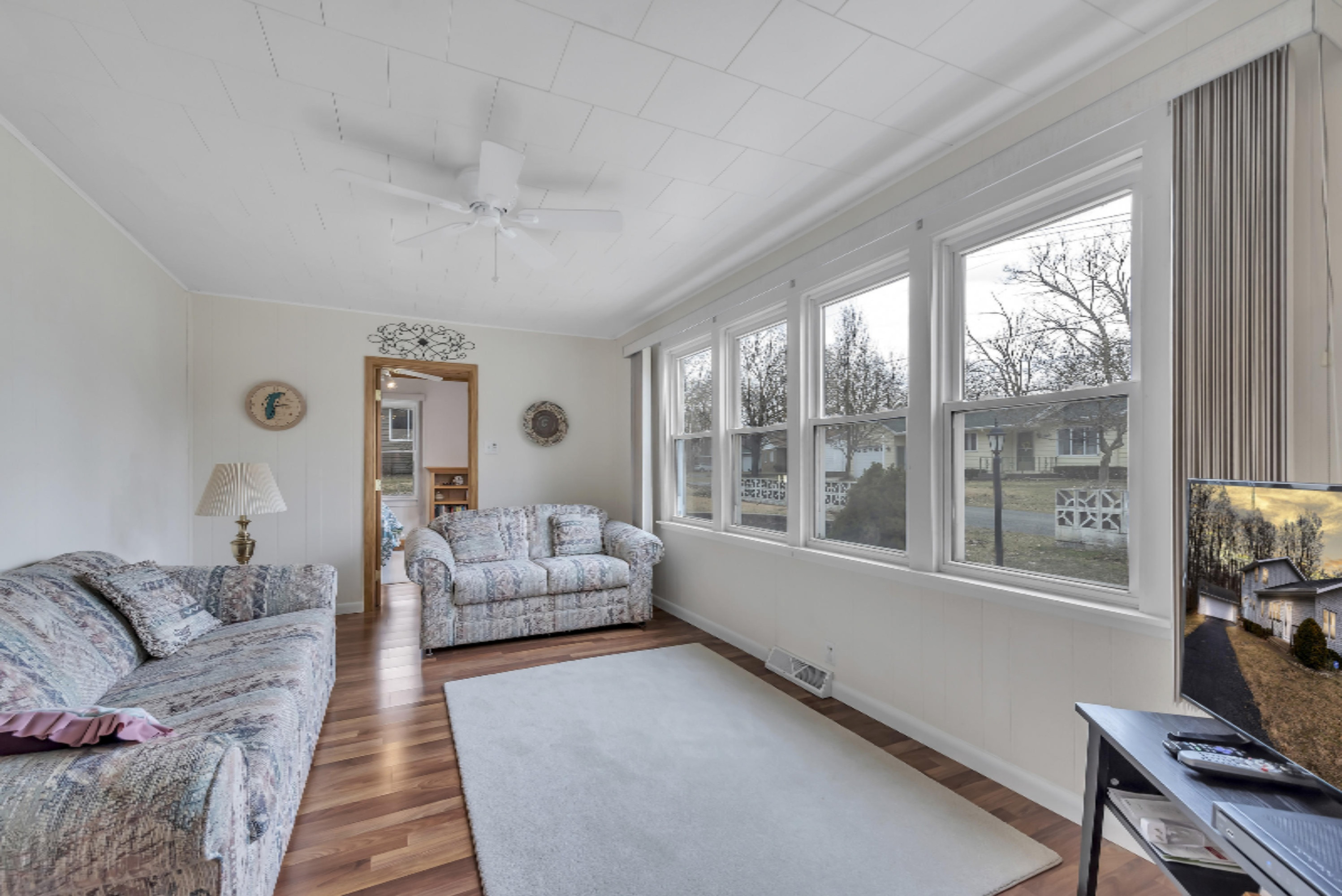 6446 West Hagar Shore Road Coloma, MI 49038 - Photo 4 of 68 05_6446WHagarShoreRdWindowStillRealEstat