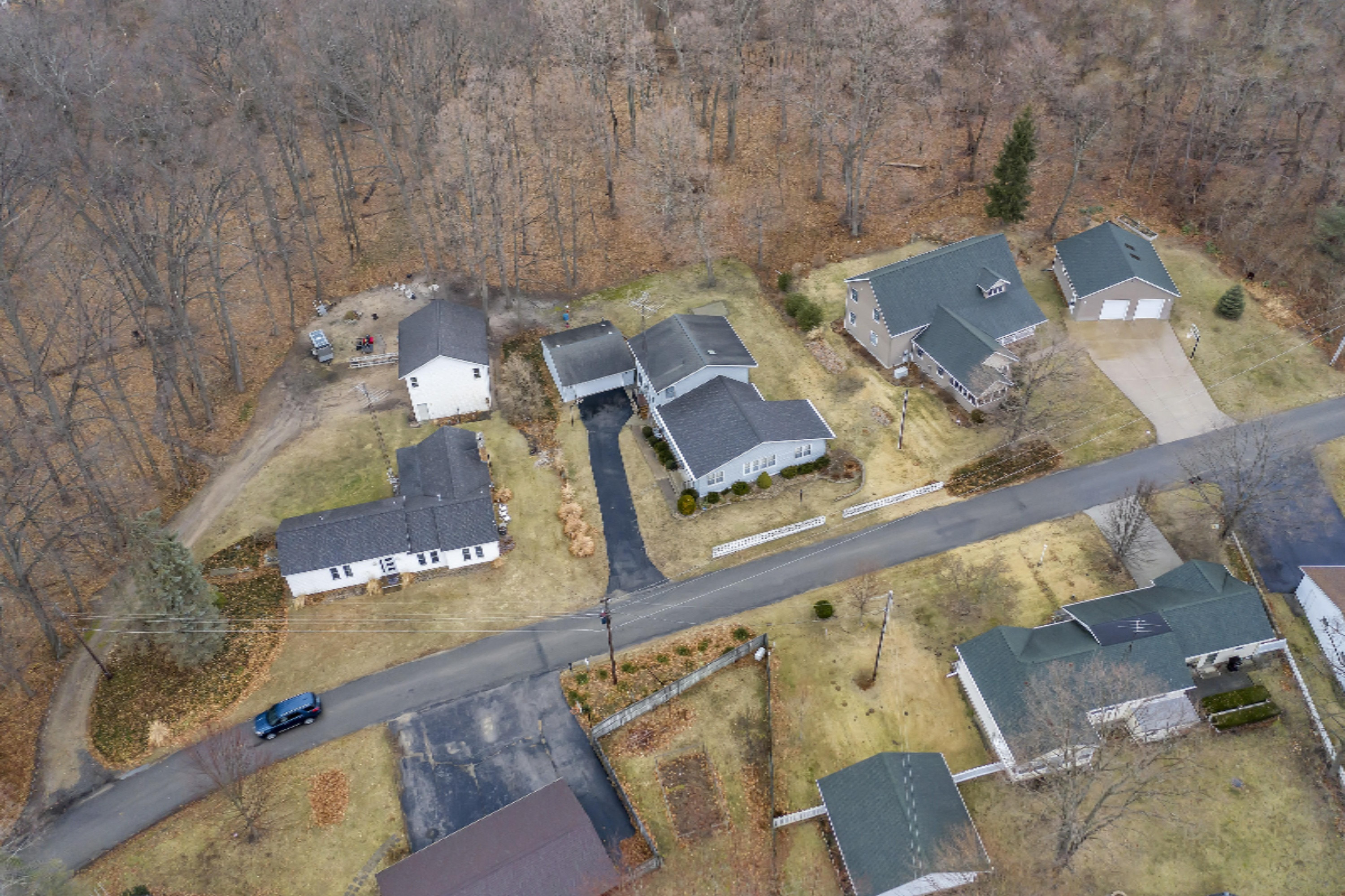6446 West Hagar Shore Road Coloma, MI 49038 - Photo 49 of 68 49_6446WHagarShoreRdWindowStillRealEstat