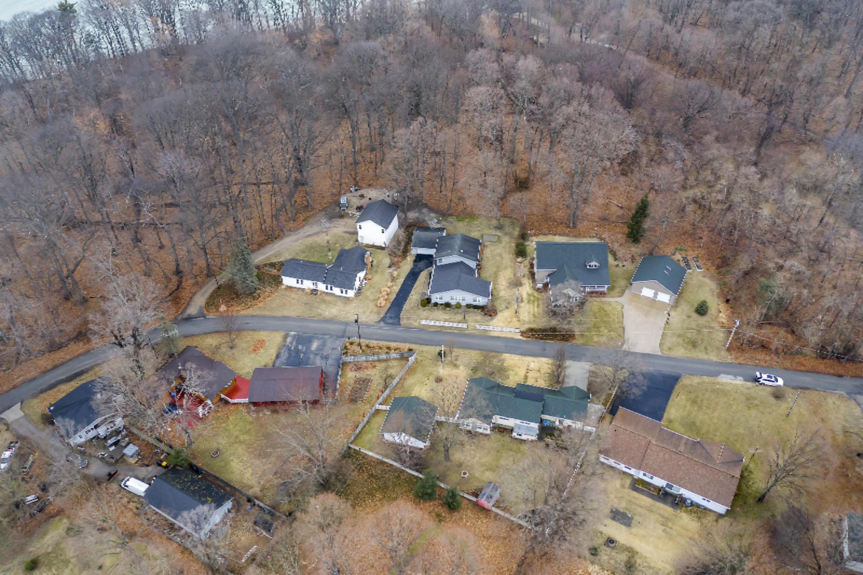 6446 West Hagar Shore Road Coloma, MI 49038 - Photo 50 of 68 51_6446WHagarShoreRdWindowStillRealEstat