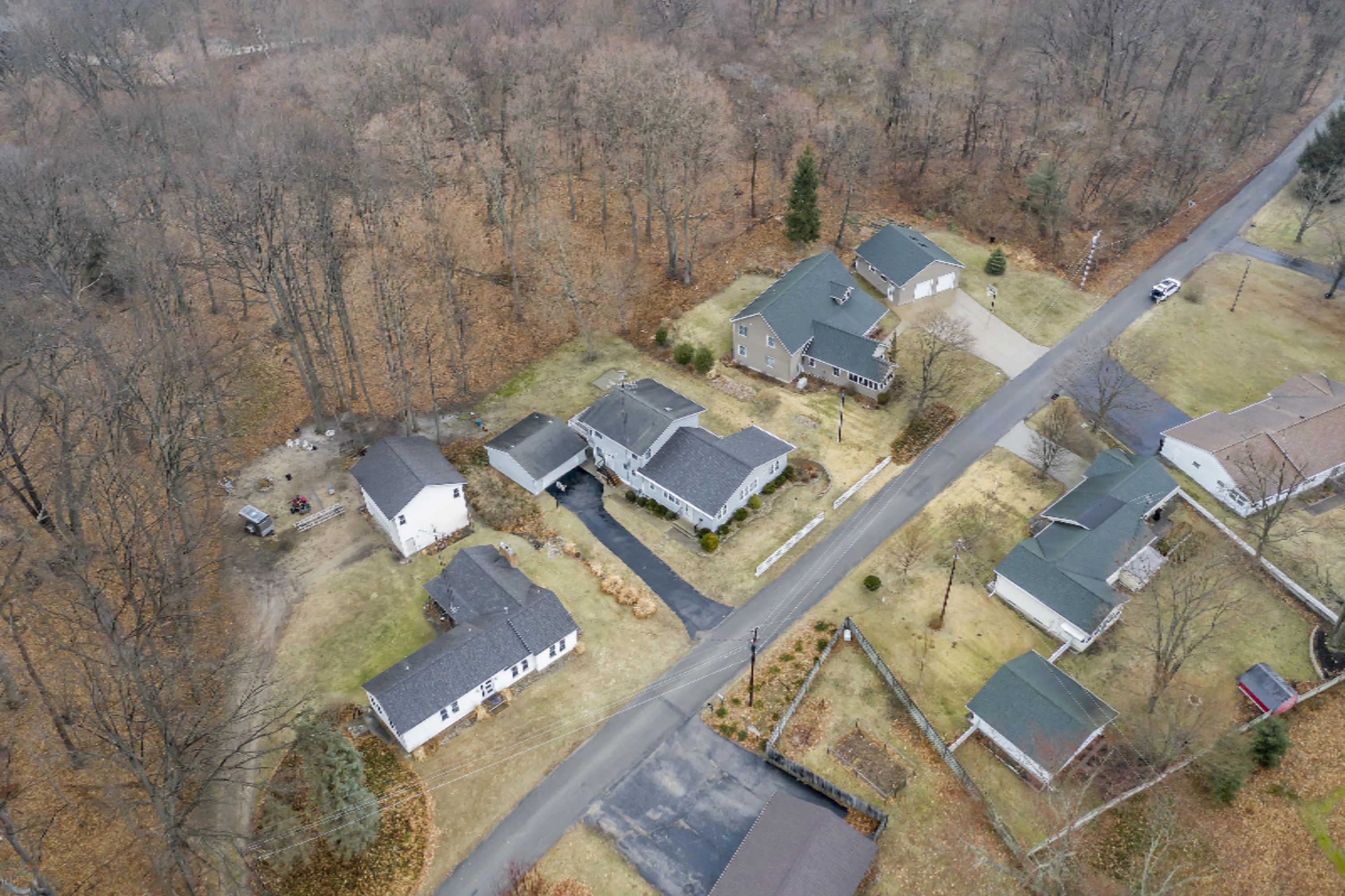 6446 West Hagar Shore Road Coloma, MI 49038 - Photo 58 of 68 59_6446WHagarShoreRdWindowStillRealEstat