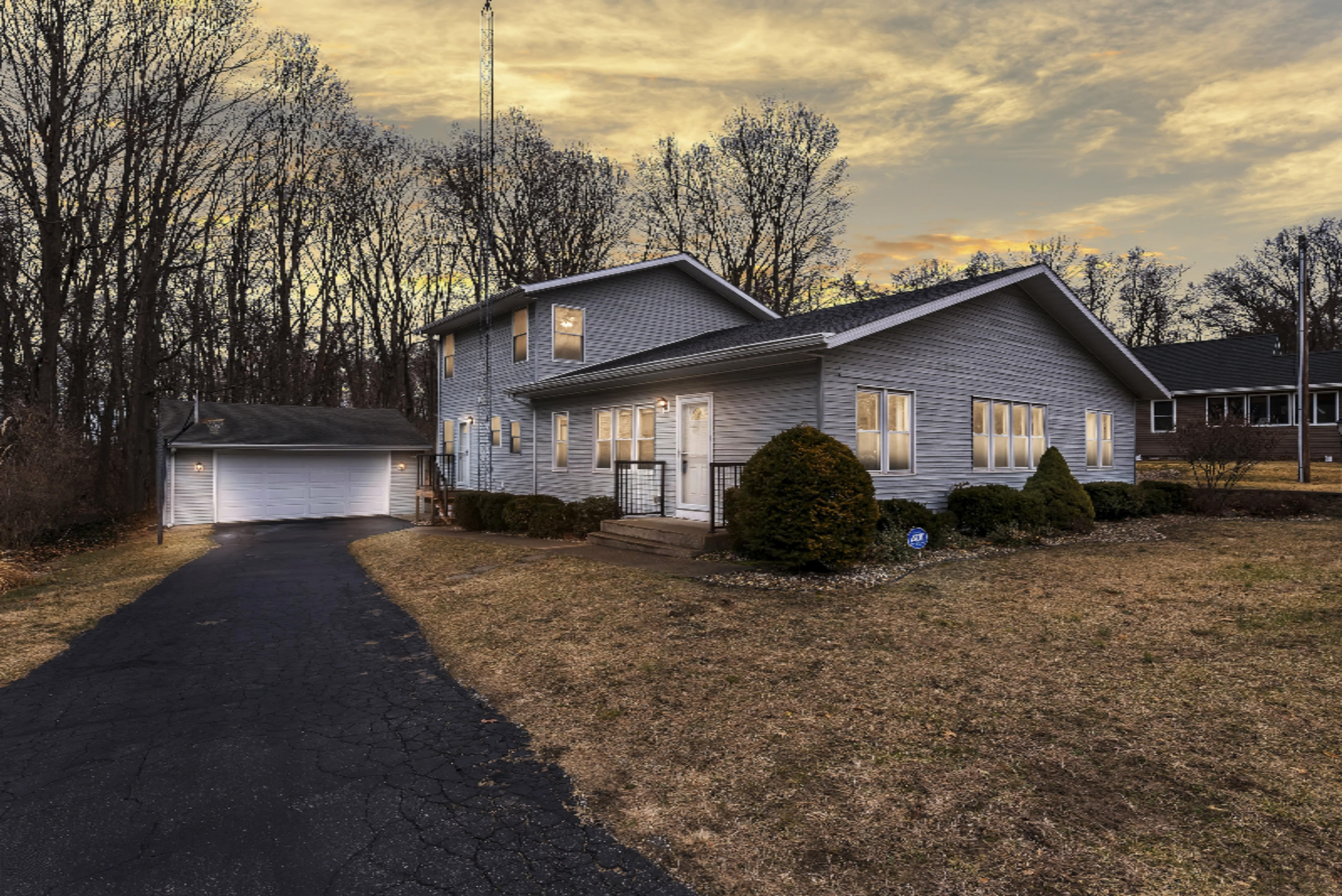 6446 West Hagar Shore Road Coloma, MI 49038 - Photo 60 of 68 24_6446WHagarShoreRdWindowStillRealEstat