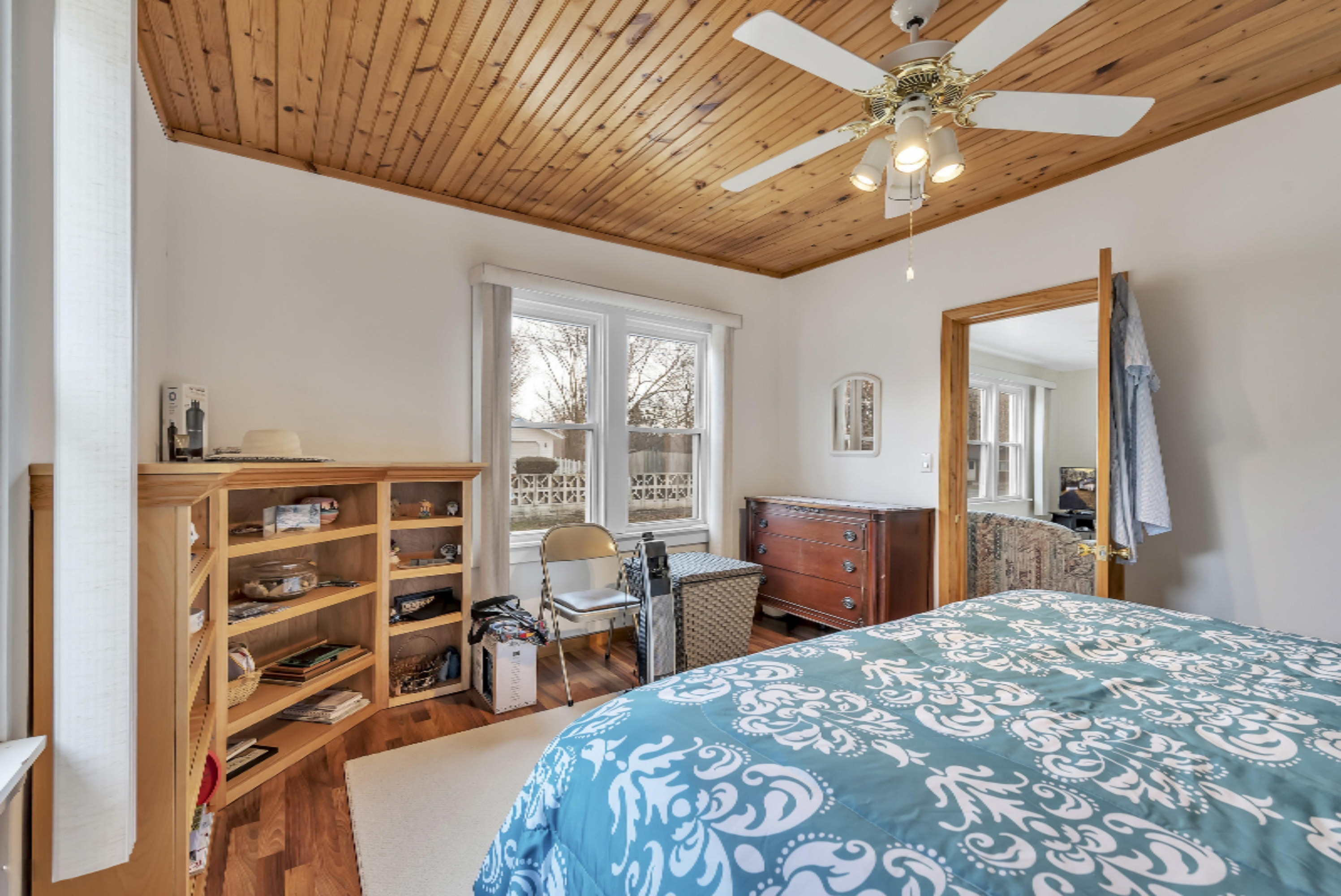 6446 West Hagar Shore Road Coloma, MI 49038 - Photo 6 of 68 07_6446WHagarShoreRdWindowStillRealEstat