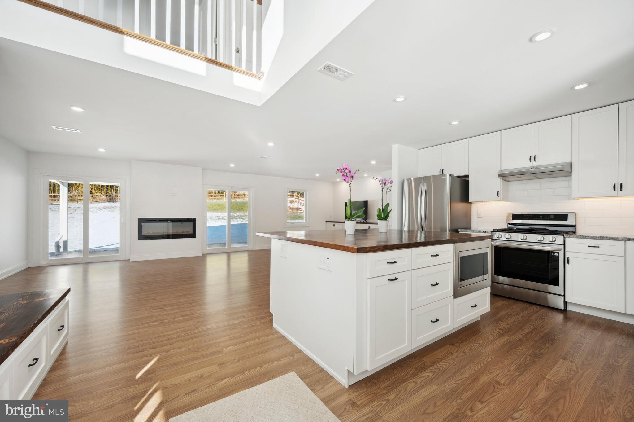 Open Kitchen