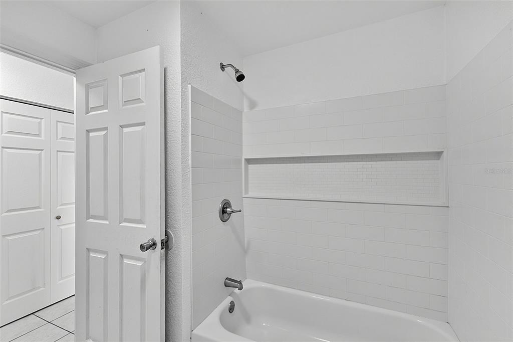 887 Leeward Road Venice, FL 34293 - Photo 32 of 38