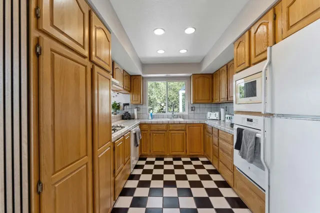 $979,000 | 6641 Kim Ann Lane, Salinas, CA 93907