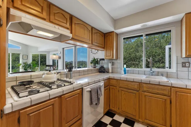 $979,000 | 6641 Kim Ann Lane, Salinas, CA 93907