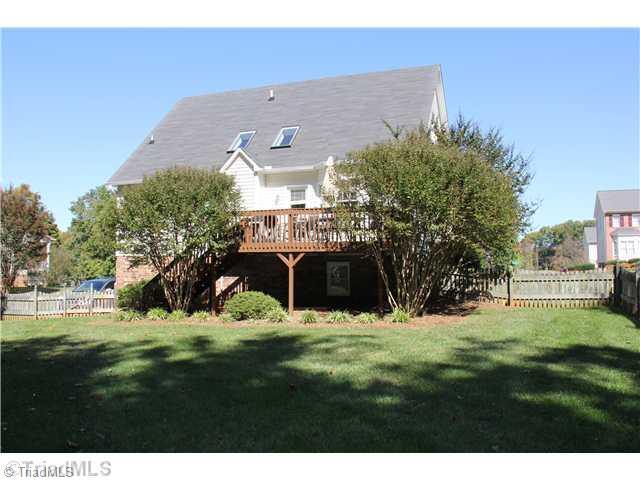 150 Stonburg Road Clemmons, NC 27012 - Photo 11 of 16 Exterior Back.