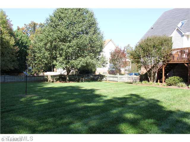 150 Stonburg Road Clemmons, NC 27012 - Photo 13 of 16 Exterior Back.