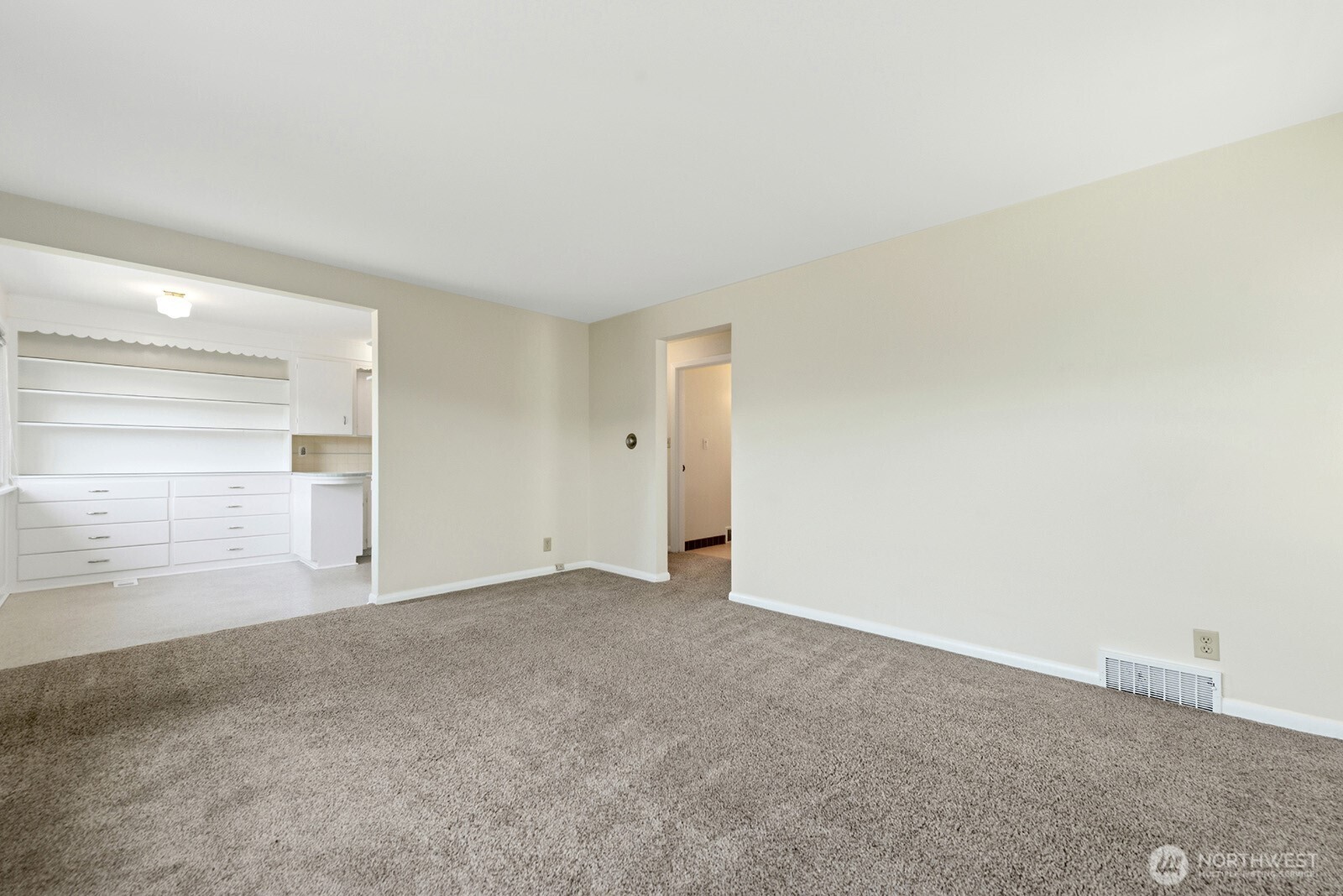 3604 Beach Drive Southwest Seattle, WA 98116 - Photo 7 of 37