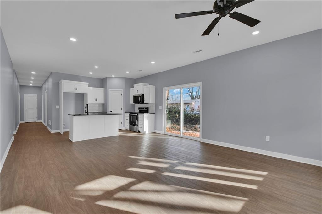 324 East 2nd Street Adrian, MO 64720 - Photo 4 of 27