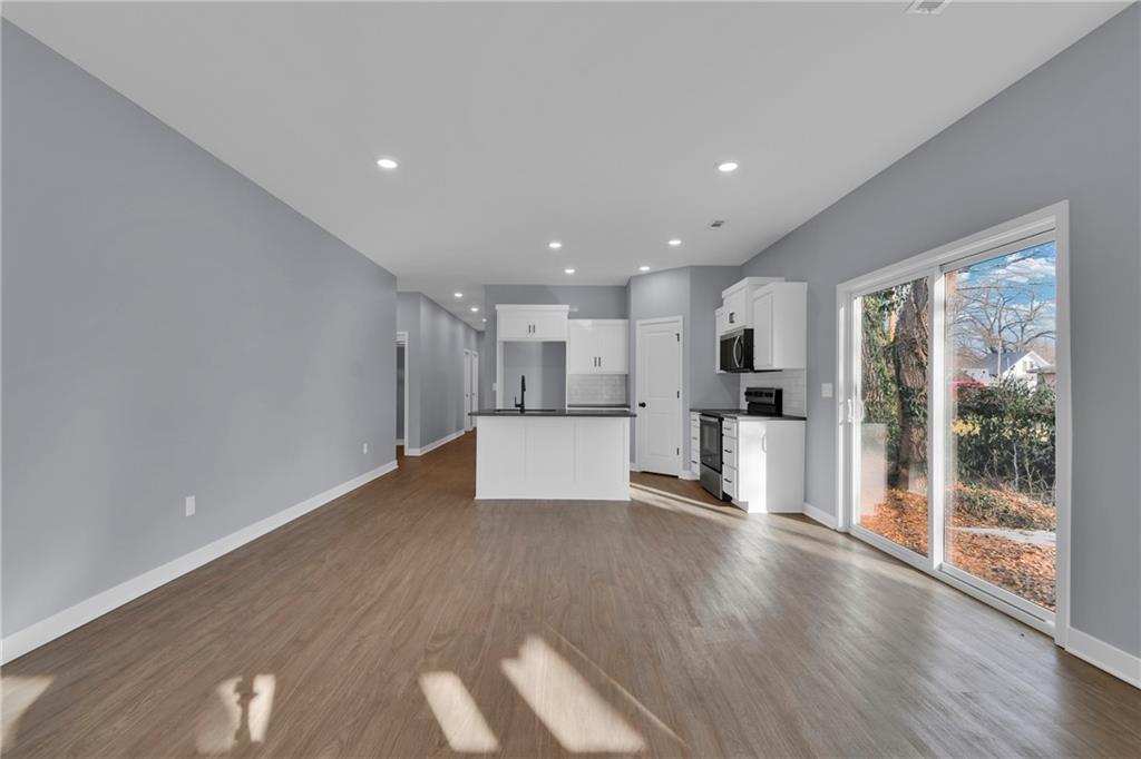 324 East 2nd Street Adrian, MO 64720 - Photo 8 of 27