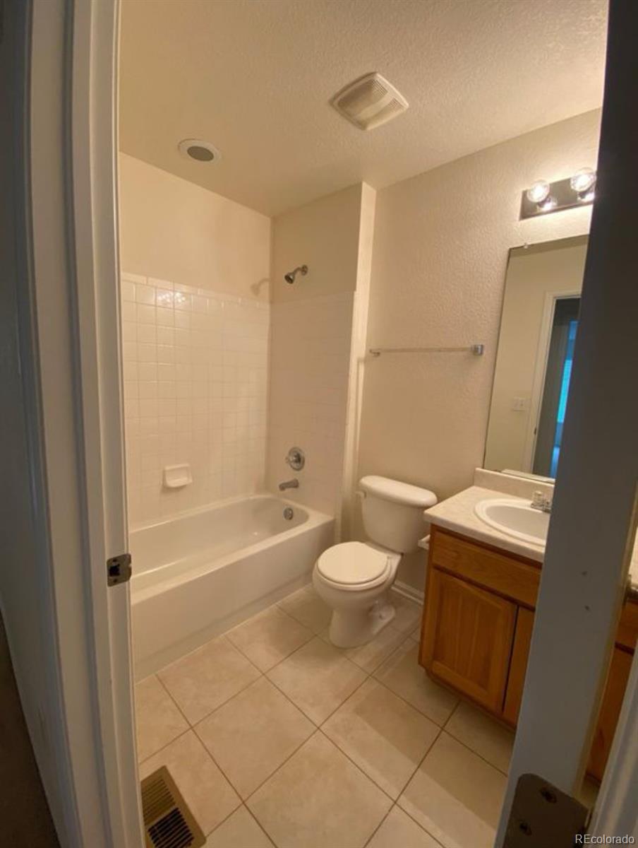 4121 Aspenmeadow Circle Highlands Ranch, CO 80130 - Photo 11 of 16