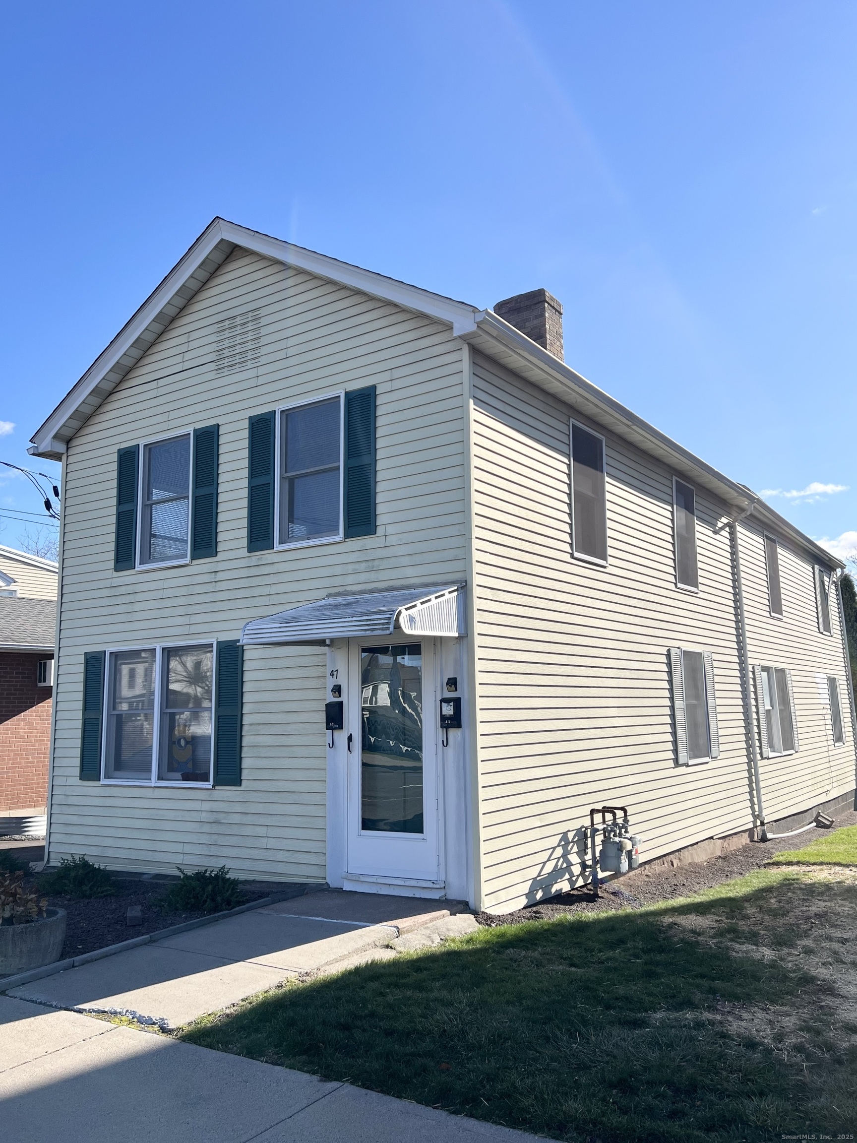 47 Warwick Street, Unit 2 Middletown, CT 06457 - Photo 15 of 16