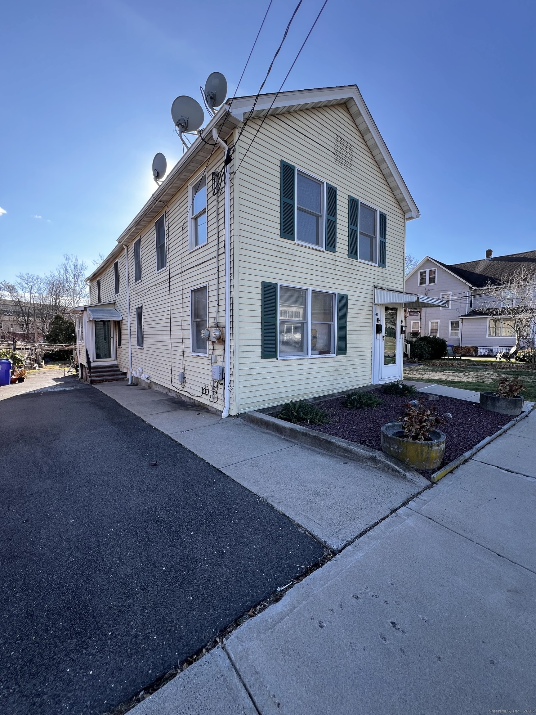 47 Warwick Street, Unit 2 Middletown, CT 06457 - Photo 16 of 16