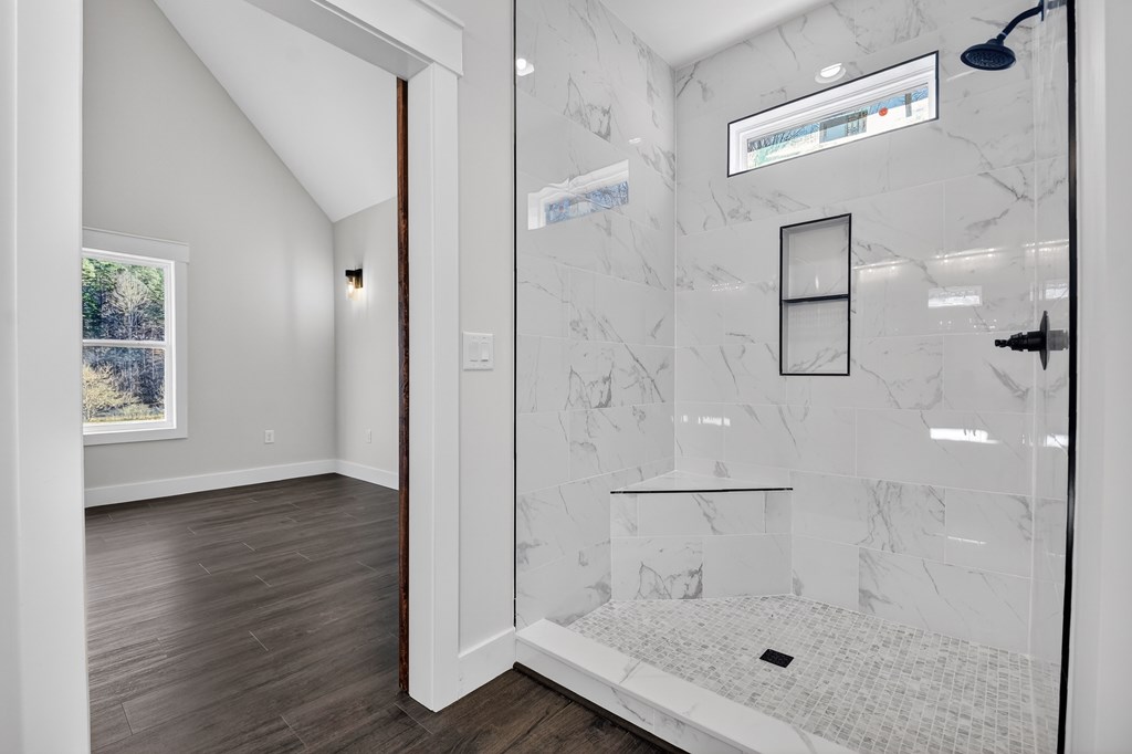 584 Brannon Nix Road Young Harris, GA 30582 - Photo 22 of 36 a bathroom with a shower